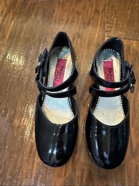 Rachael & Chloe Girls' Black Patent Double-Strap Mary Jane Shoes